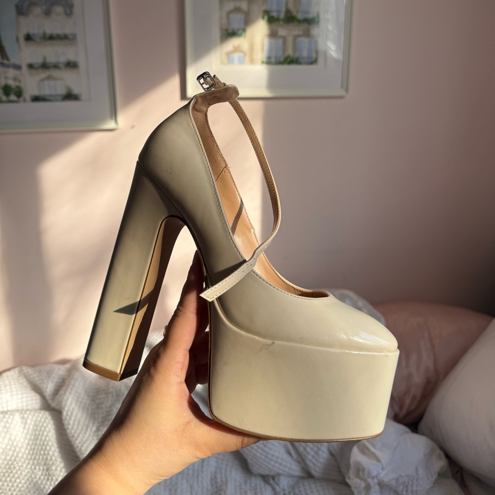 Steve Madden Cream Platform Heels